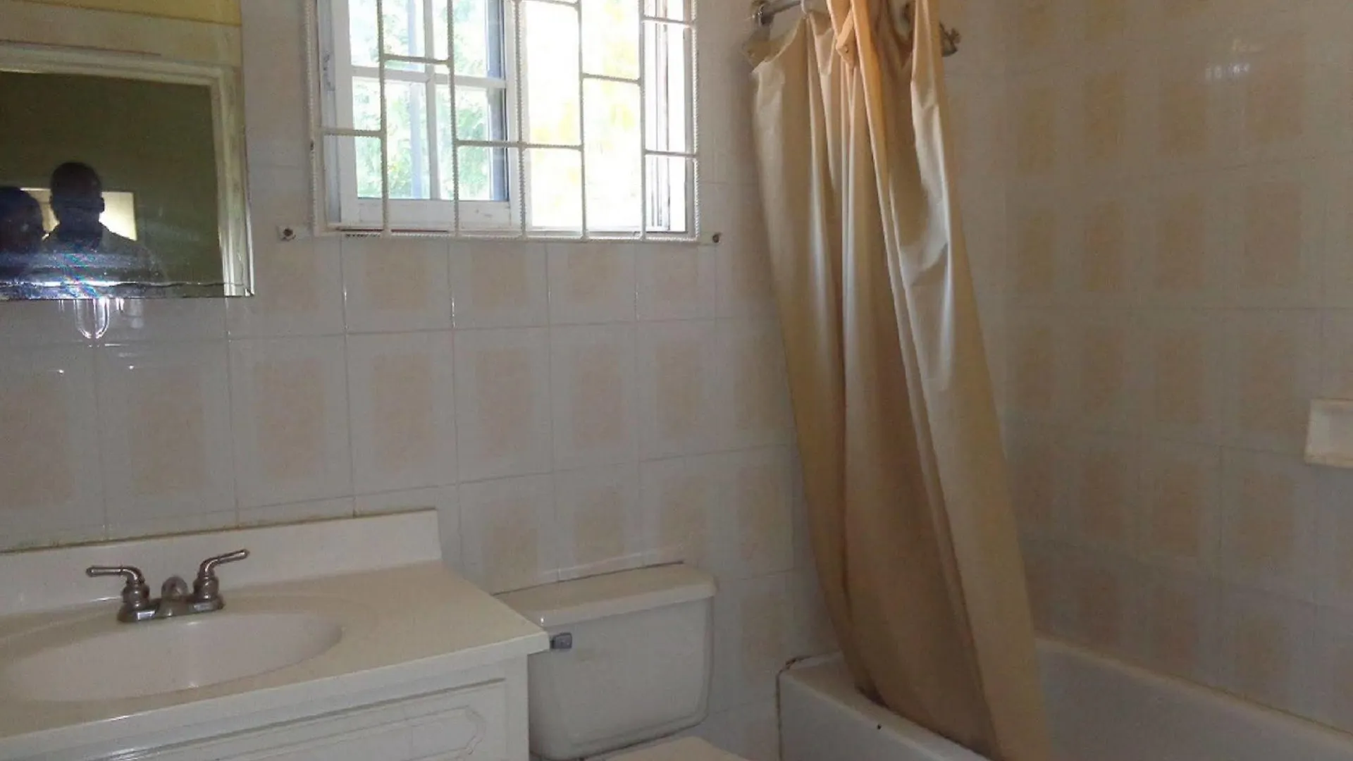 Bethel Court Guesthouse Montego Bay Guest house